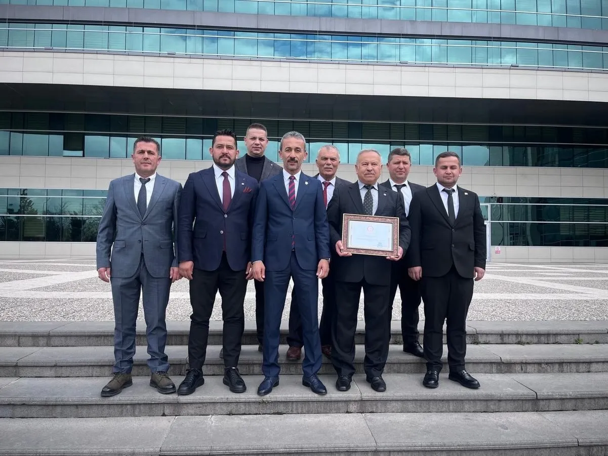 Başkan Mustafa Yaman Mazbatasını Aldı: Yeni Dönem Resmen Başladı